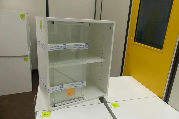 Vitrine Maße in cm ca.: 60 x 38 x 74